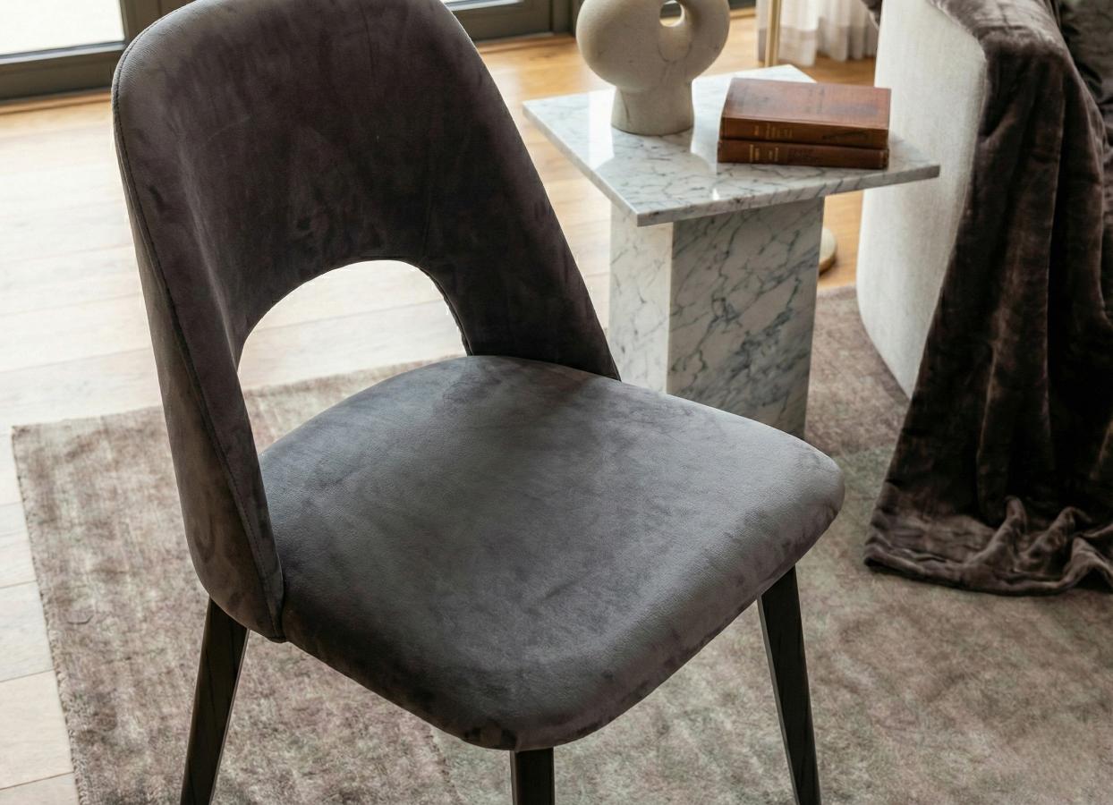 Viva 4 krzesło tapicerowane zbliżenie